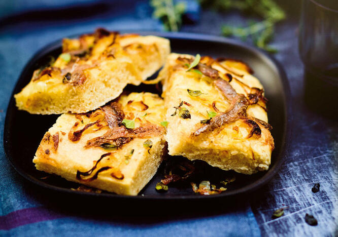 Tupperware Zwiebel und Sardellenbrot 