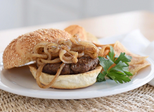 Burgers au Marsala et aux oignons